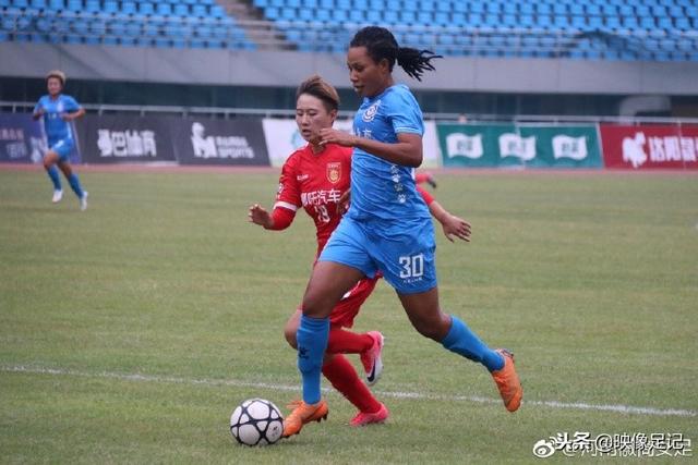 全新奥迪Q7白色实车曝光：豪华科技感十显