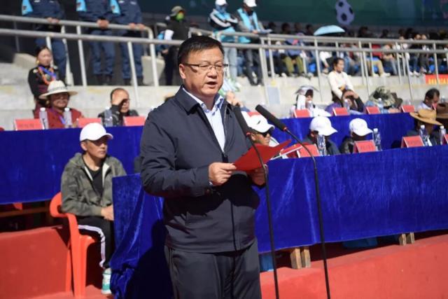 加克波：年轻球员表现出色，面对压力我们保持冷静